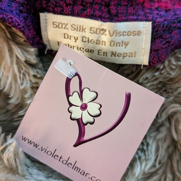 Beautiful multi color, handmade scarf. - Picture 3 of 3